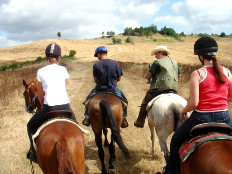 A cavallo per la toscana