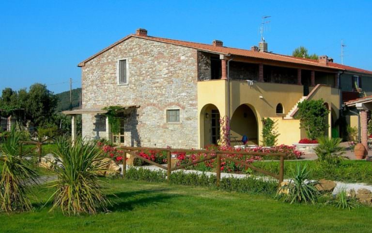 agriturismo in Val di Cornia