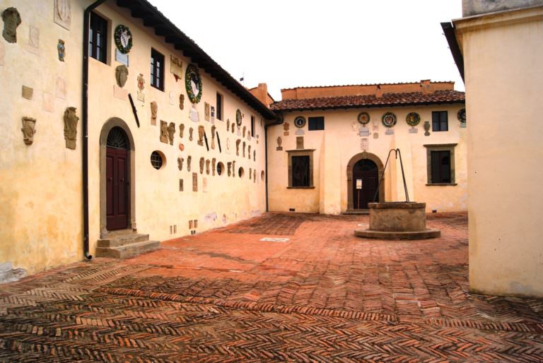 Visite guidate al castello di Lari