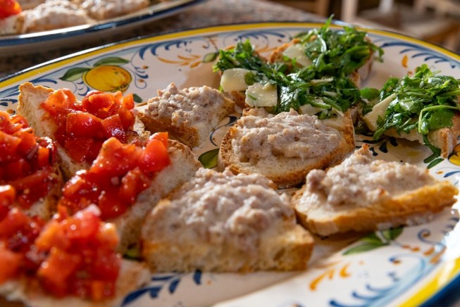 Crostini toscani